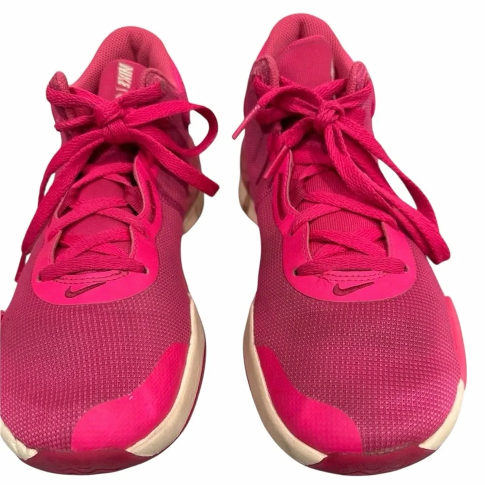 Nike bold lightweight